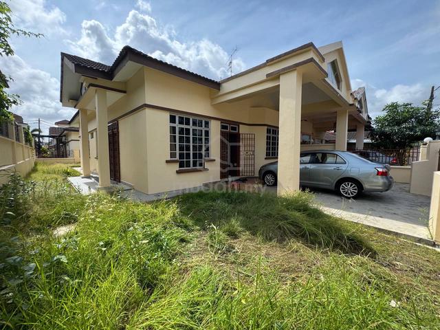 Semi-D  Bandar Putra, Kulai 1