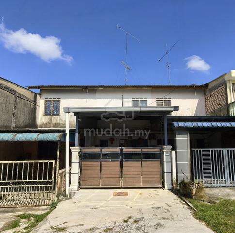 Kluang @ Taman Desa (Low Cost Hse) Renovated Kitchen Extend 120% Loan 1