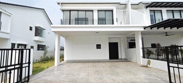 Double Storey Semi D Sejati Lakeside (Phase 3) For Sale 1