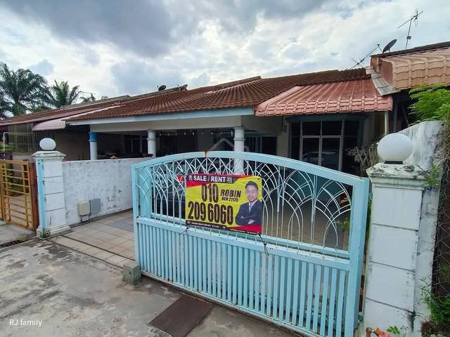 Freehold 1 Storey Terrace in Ayer Keroh 1