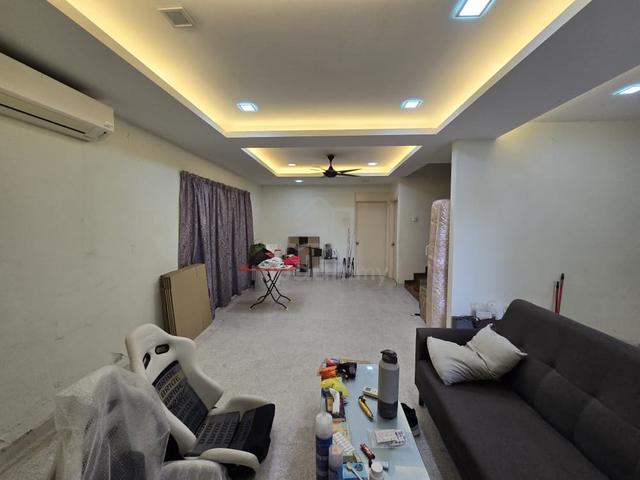 Taman Ceupas kepong 2 storey Semi -D freehold kepong baru guarded for 1