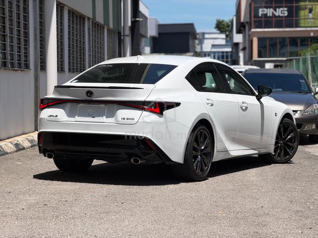 2021 Lexus IS300 2.0 F SPORT MODE GLITTER - 4