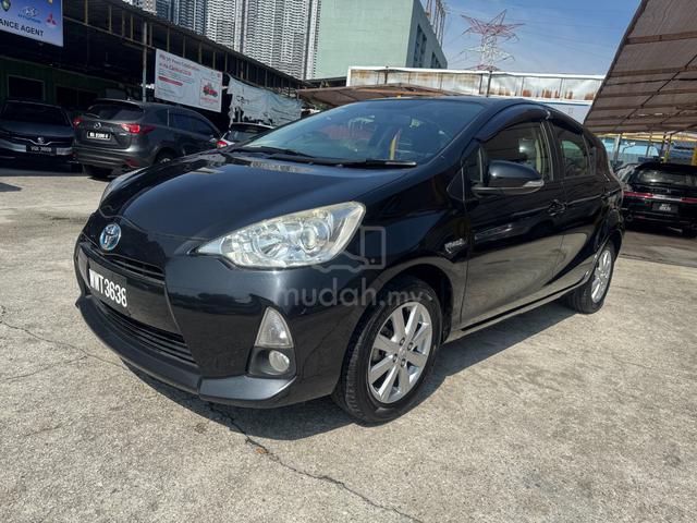 PRIUS C 1.5 HYBRID,PushStart,LeatherSeat,UncleOwne - 3