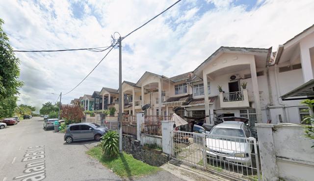 Taman Desa Anggerik 2-storey freehold below market price full loan 1