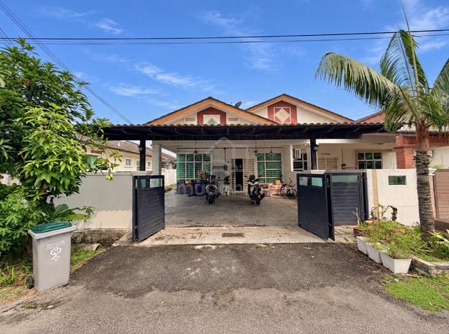 Semi D Setingkat Taman Tangga Batu Perdana Tanjong Kling, Melaka 1