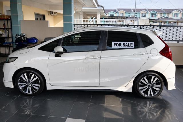 2014 Honda JAZZ 1.5 V (A) - 4