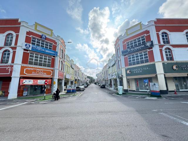 Austin Heights - 3 Storey Shop For Sale 1