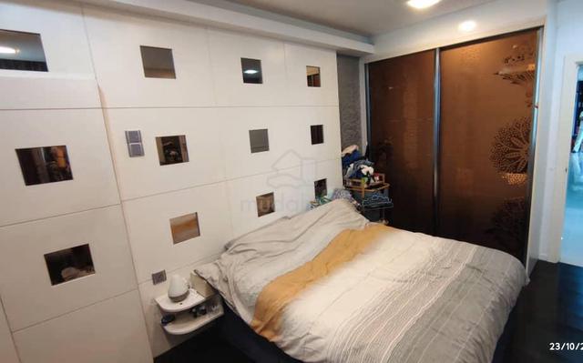 Jesselton Condominium 1