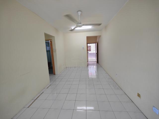 Flat Taman Bukit Angkasa 3