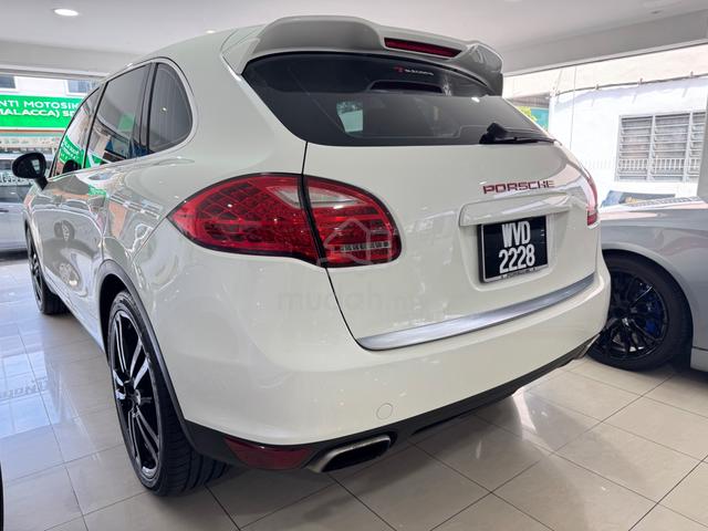 2011 Porsche CAYENNE 3.6 958 (A)Good Condition - 4