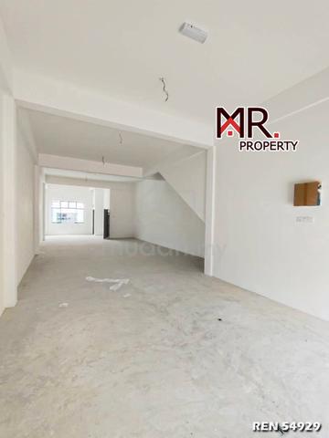 PRIME AREA Double Storey Shop Lot The Point Sg Lalang FOR RENT 1