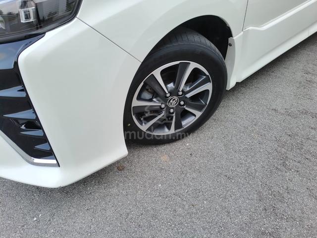 2020 Toyota VOXY 2.0 ZS KIRAMEKI II (A) - 2