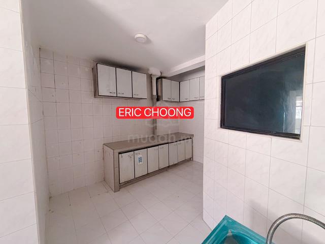 FARLIM OFFICE LOT FACING MAIN ROAD BRAND NEW Reno 1500 SQFT RENT 1