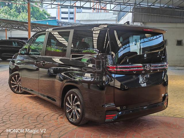 2024 Toyota VOXY 2.0 S-Z with 360 CAMS HUD BSA - 2