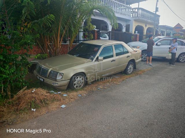 1995 Mercedes Benz 230E 2.3 (A) - 1