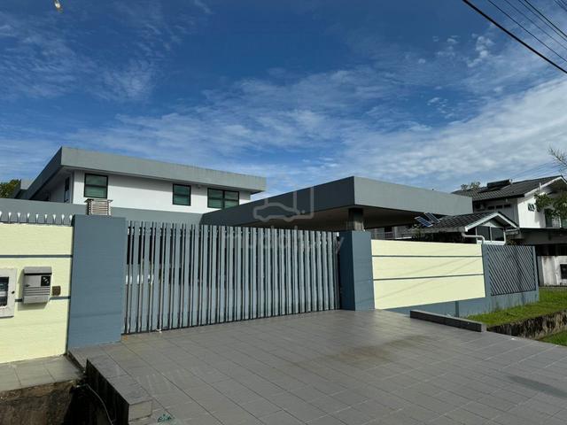 Hidden Gem, Cheap, Big Land Bungalow @ Sky Garden, Kuching. 1