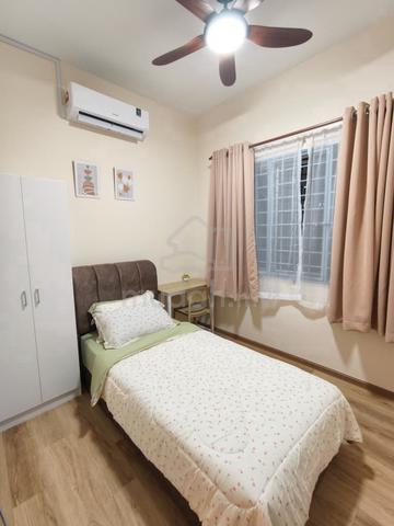 Newly Renovated ~ Female Room ✅ Pangsapuri Seri Jati @ PuchongHartamas 1