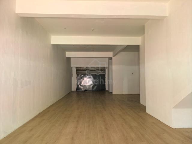 Prime Ground Floor Shop For Rent The Strand, Kota Damansara 1