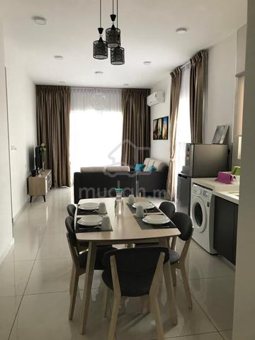 Bay Point @ Country Garden Danga Bay 1