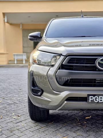 2022 Toyota HILUX 2.4 E (A) Super Low Milage - 3