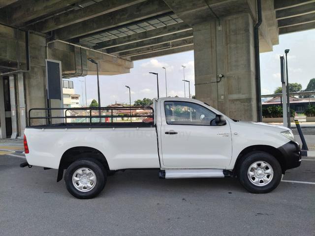 2011 Toyota Hilux 2.5 (M) Single Cab 4WD Tip Top - 5