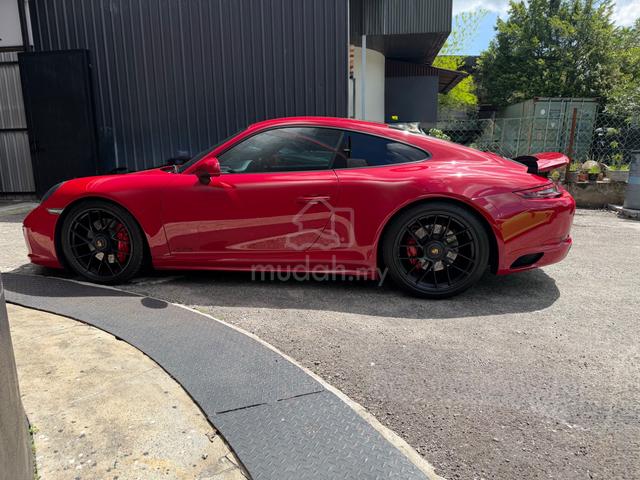 2017 Porsche 911 3.0 CARRERA GTS  CARMINE RED - 4