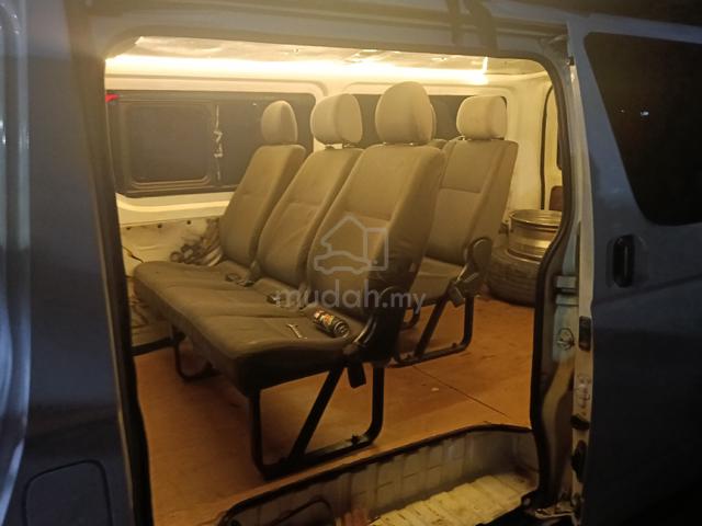 2010 Toyota HIACE 2.5 KDH200R-RBMDYE (M) - 3