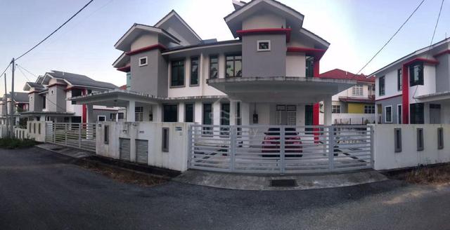 Rumah Semi-D Dua Tingkat 1