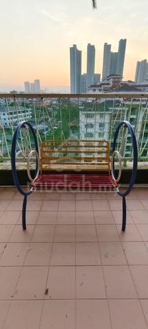 Carousel Image Selected