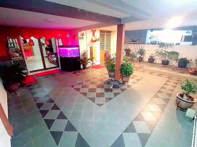 Rumah Berkembar Setingkat (Freehold) Untuk Dijual. 1