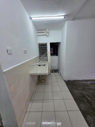 Pangsapuri Seri Nipah (Pinggiran USJ) 1