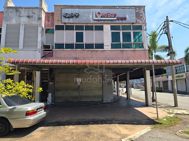 Double Storey Shop Corner At Station 18, Ipoh, Perak. 1