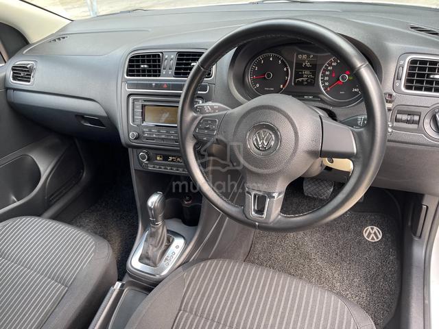 2014 Volkswagen POLO 1.6 HB (A) HATCHBACK F/LOAN - 4