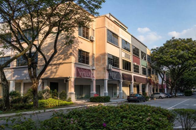 TTDI End Lot & Intermediate Shop Floors For Rent 1