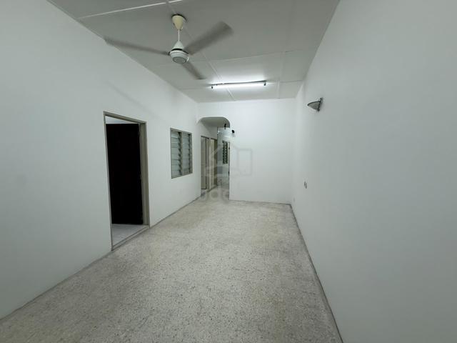 Full loan renovated single storey taman klang utama 1