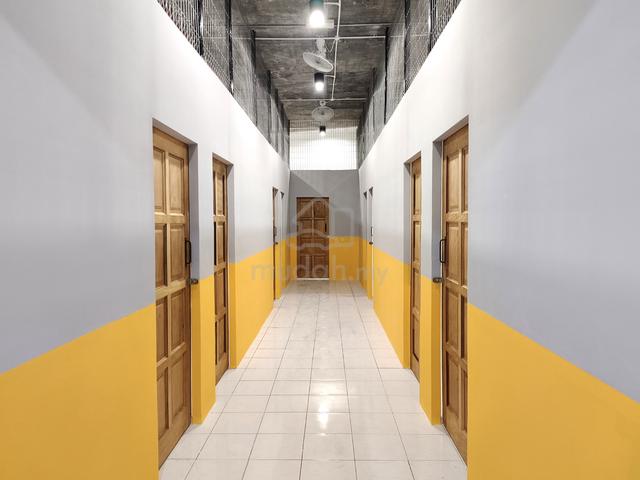 Kajang Light Storage Space (24/7 Security) 1