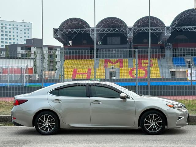 2017 Lexus ES250 2.5 LUXURY FACELIFT (A) Full Loan - 3