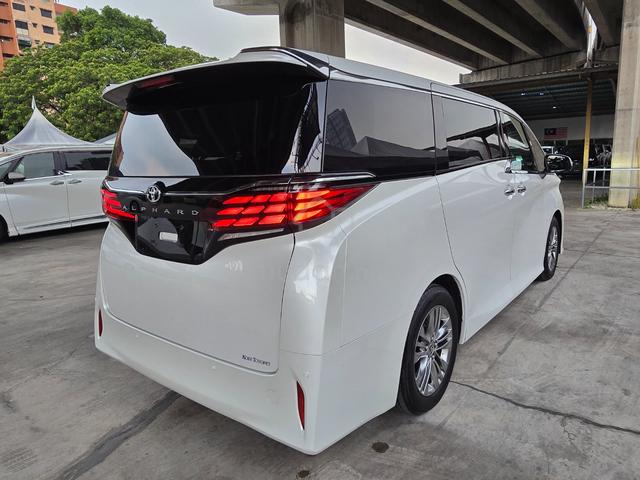 2025 Toyota ALPHARD 2.5 Z JBL SOUND 6A/900 KM - 3