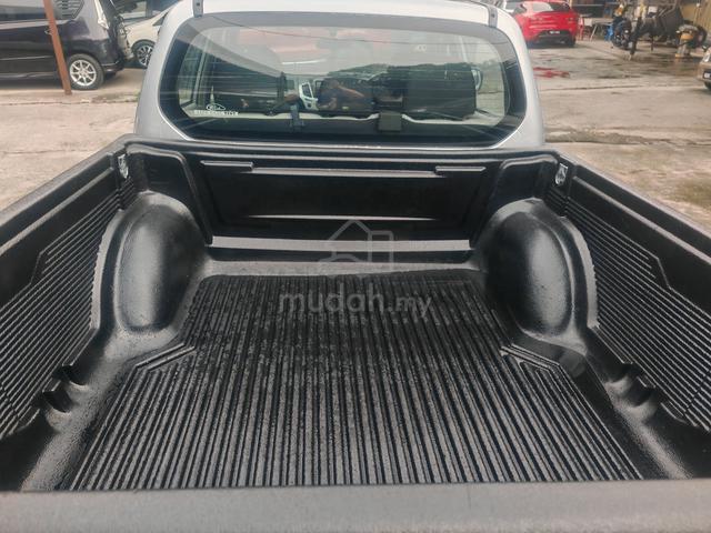 2015 Mitsubishi TRITON 2.5 LITE (M) 4x2 - 5
