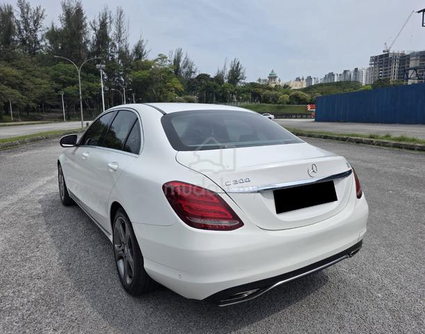 2016 Mercedes Benz C200 AVANTGARDE (CKD) 2.0 W205 - 2