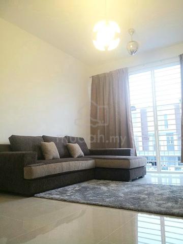 3storey townhouse at Taman Tasik Prima, Puchong Partly furnish 1