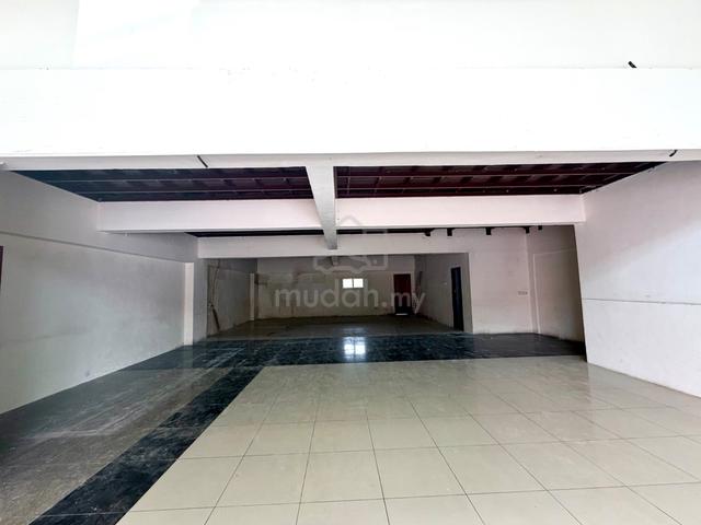 Shoplot Ground Floor For Rent | 2,038 sqft | Near Hospitals 1