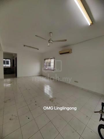 Bandar Bukit Tinggi 2 Klang Double Storey 20x70 Basic Unit For Rent 1