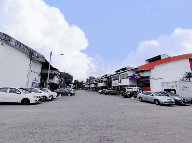 Taman Ungku Tun Aminah Terrace Factory 30x95 1