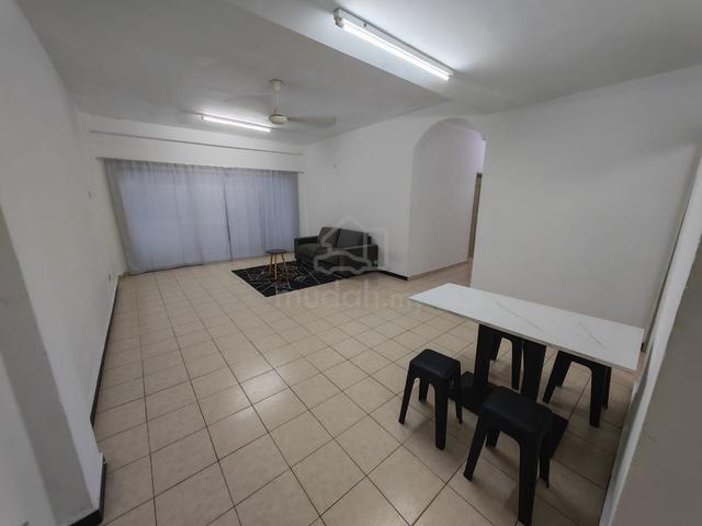 Desa Skudai Apartment 1