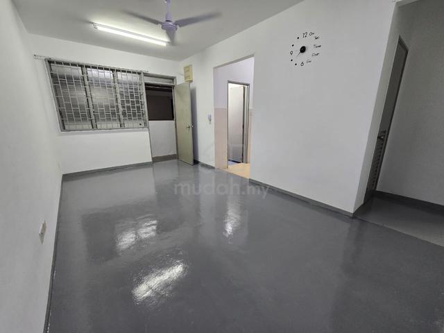 Seroja Apartment 1