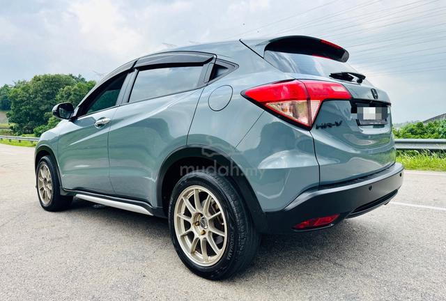 -2017-Honda HR-V 1.8 V-Spec (A)Loan/Cash - 2