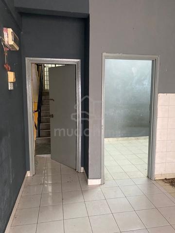 Suria Apartment (Damansara Damai) 1