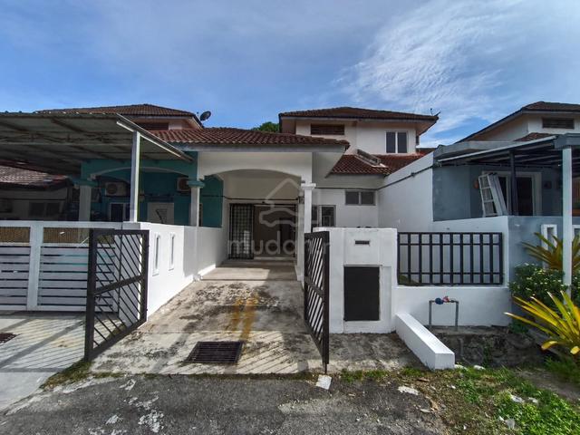 GOOD CONDITION Lorong Mahkota Impian Puncak Alam Single Storey Terrace 1