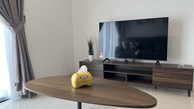 The M @ Medini Macrolink 1